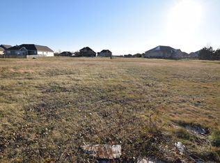 464 Quinlan Ave, Dekalb, IL 60115