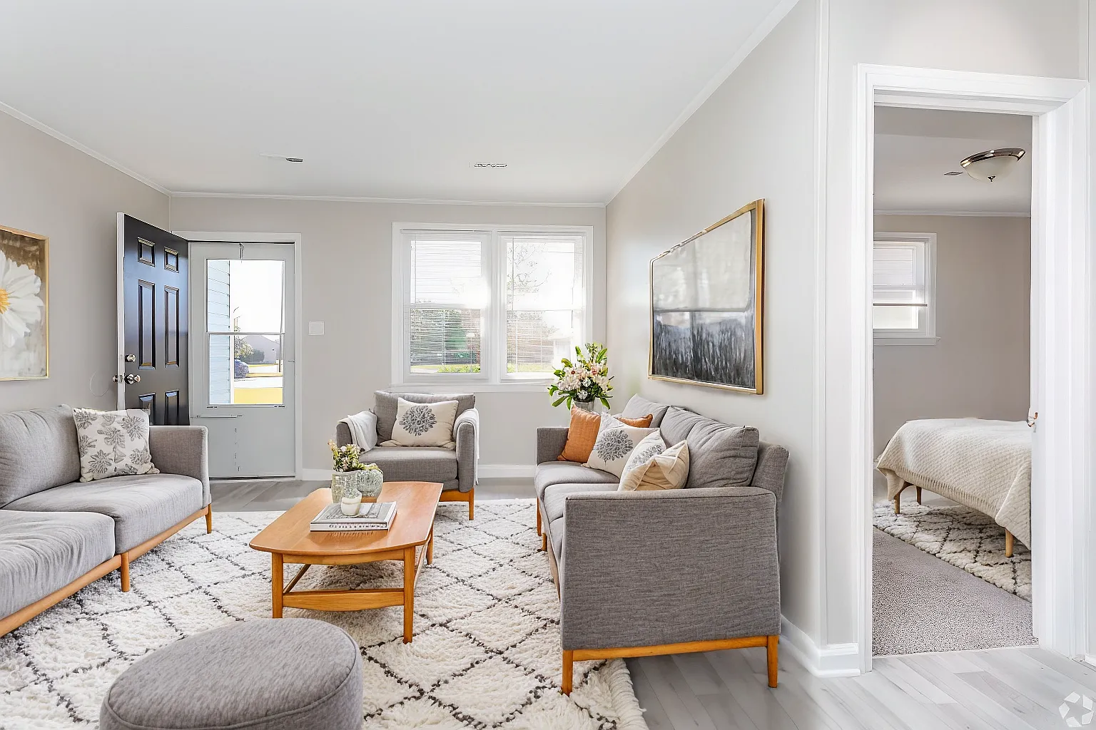 2 bed, 649 sqft, $1,199 — Photo 1