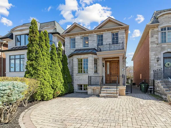 19 Dunblaine Ave, Toronto, ON M5M 2R6
