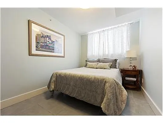 Rented by Douglas Elliman | media 19
