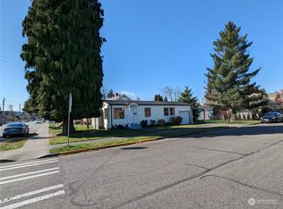 316 12th St SW, Puyallup, WA 98371