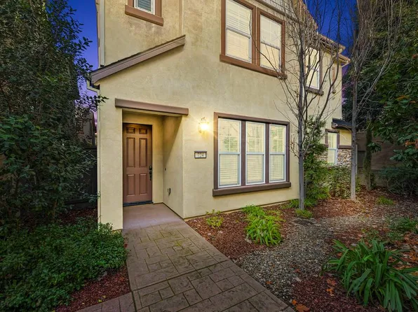 724 Montblanc Pl, Roseville, CA 95747