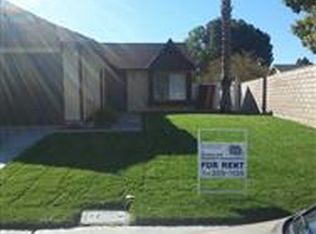 13955 Ridgewood Dr, Fontana, CA 92337