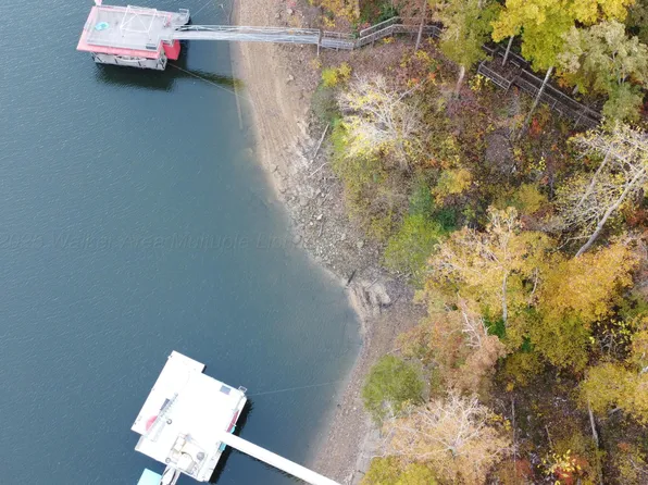 17 Oakleaf Cir, Houston, AL 35572