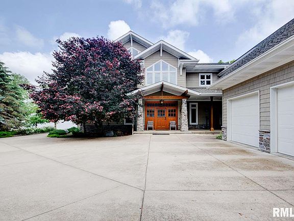 3rd image of 1814 1st Ave