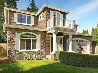 13028 NE 70th Dr, Kirkland, WA 98033