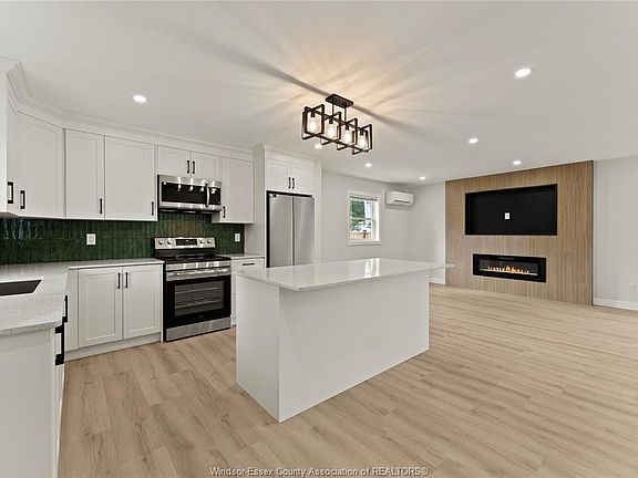 4th image of 1923 George Ave #3