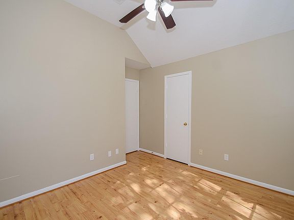 4th image of 7311 Red River Dr