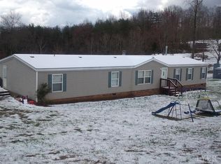 16356 Rockford School Rd, Hurt, VA 24563