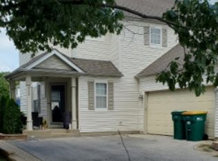 132 Calendula Ct, Romeoville, IL 60446