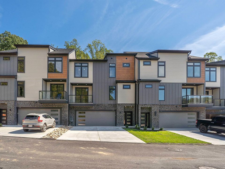 1st image of 122 Tivoli Garden Dr
