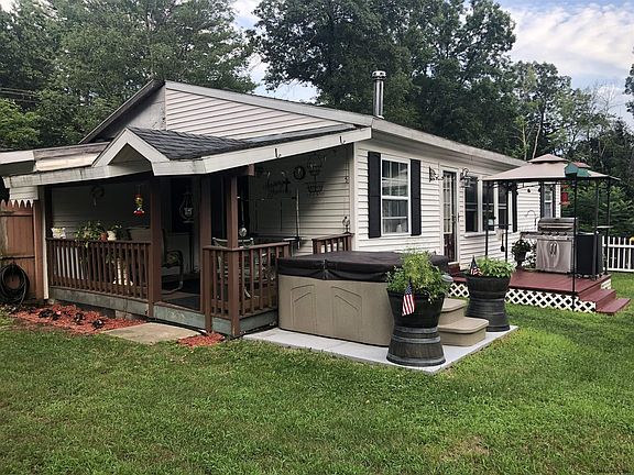 4th image of 93 Greenfield Ave