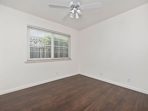 2nd image of 414 Conestoga Way