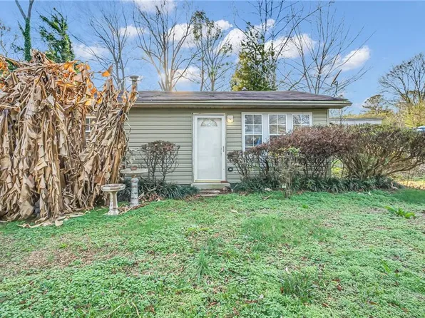 10 Cardinal Dr, Austell, GA 30168