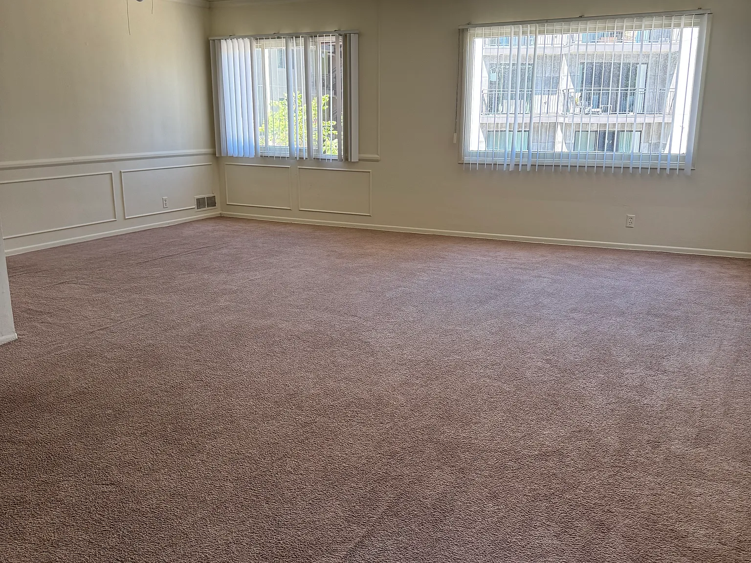 3 bed, 1600 sqft, $4,700 — Photo 1