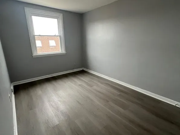 4242 K St, Philadelphia, PA 19124