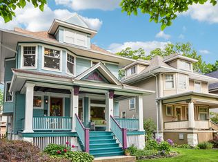 734 Gunderson Ave, Oak Park, IL 60304