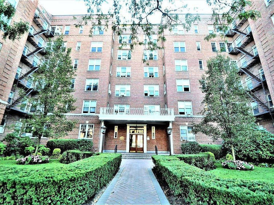 1st image of 68-37 108th St Unit 3G