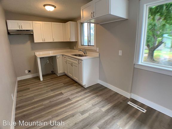 3rd image of 4193 W Midway Dr
