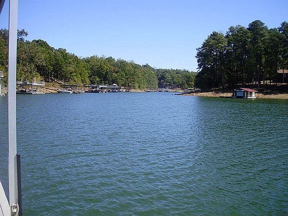 4th image of 5715 Southlake Ct