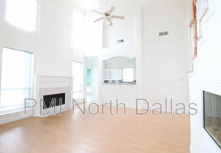 3835 Walden Way — Photo 4