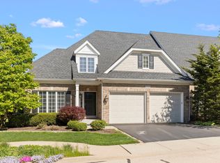 2131 Tartan Ct, Wheaton, IL 60187