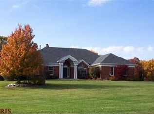 1469 Ridgetree Trails Dr, Ballwin, MO 63021