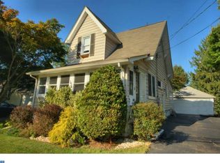 136 Maple Shade Ave, Hamilton, NJ 08690