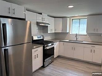 1st image of 510 Studio Rd Floor 1