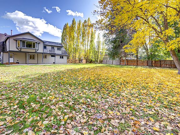 4th image of 10415 Lakewood Pl