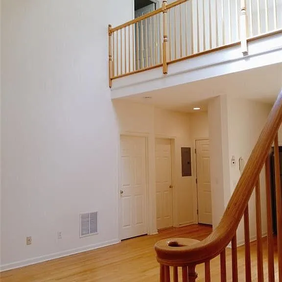 2435 Bedford St #21Y — Photo 3