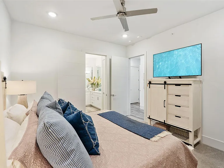 199 Waterpoint Ct #208 — Photo 3