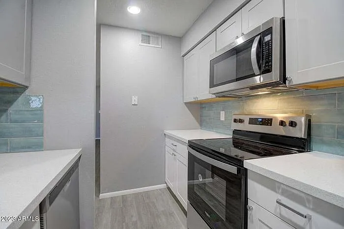2220 W Dora St #214 — Photo 8