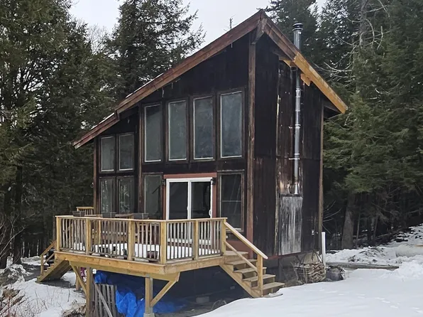 739 chapel Hill Road, Whitingham, VT 05361