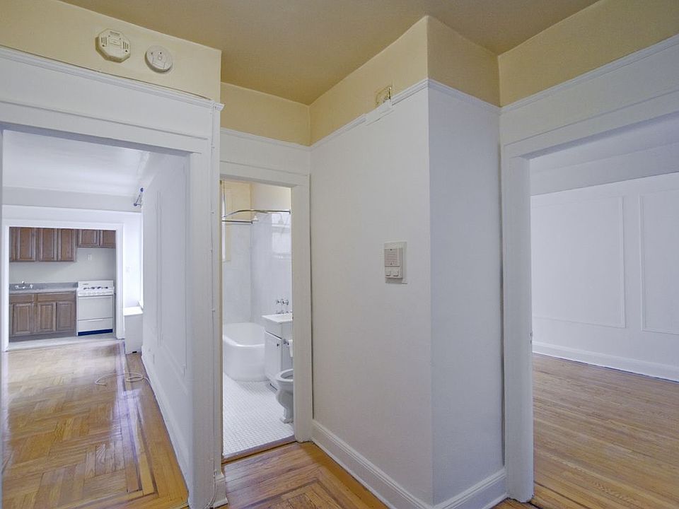 1st image of 4333 46th St APT E16