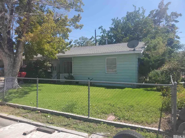 102 W 4th St, Hawthorne, NV 89415