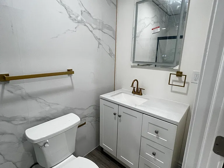 1111 14th St NW #705 — Photo 4