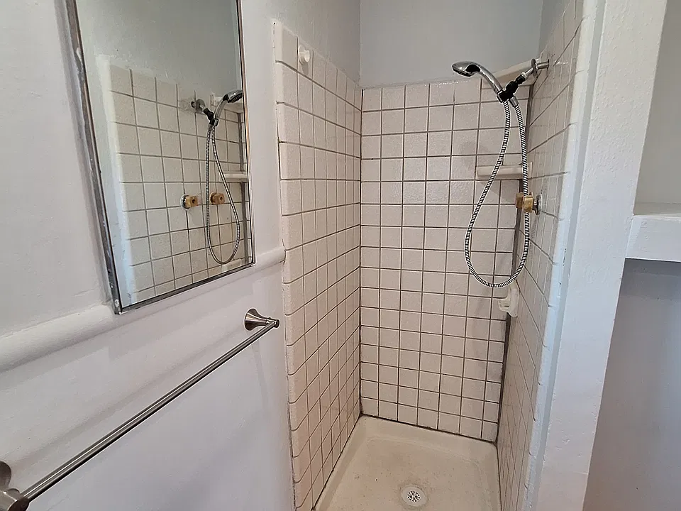 371 Luddy Ln