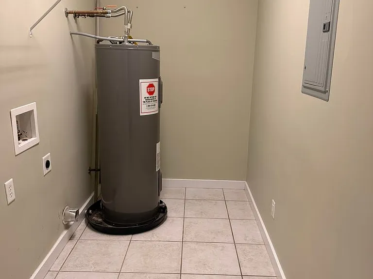 3704 Tiki Dr — Photo 13
