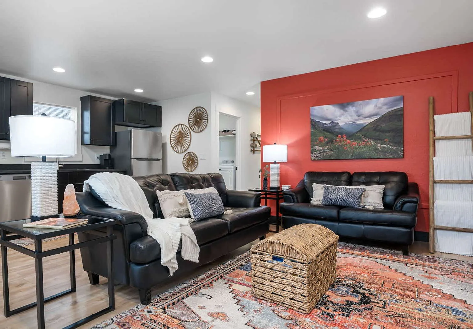2 bed, 2.0 bath, 930 sqft, $2,200 — Photo 1