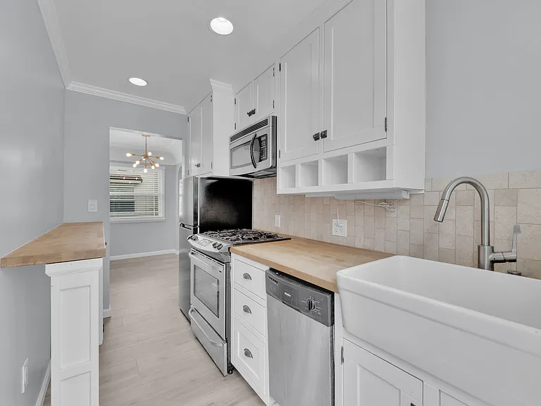 4587 Campus Ave — Photo 21