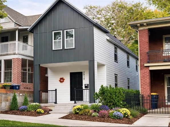 2019 Summit St, Kansas City, MO 64108