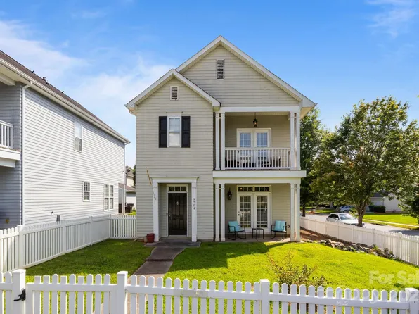 9704 Grier Springs Ln, Charlotte, NC 28213