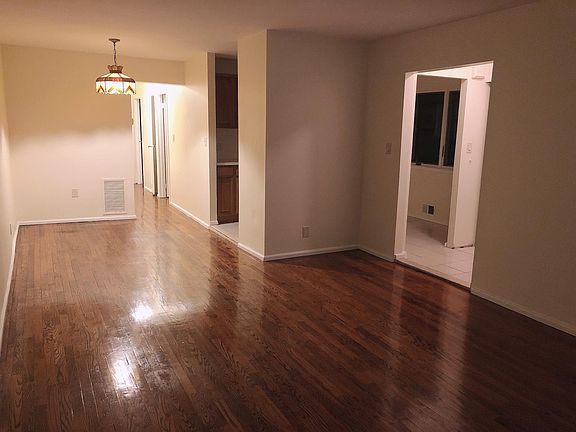 4th image of 608 Mayfair Dr S Floor 1