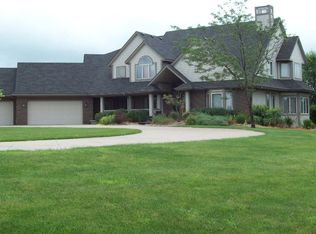 1904 Highway G28, Pella, IA 50219