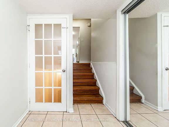 5th image of 48 Dunthorne Ct