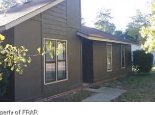 6451 Rutherglen Dr, Fayetteville, NC 28304