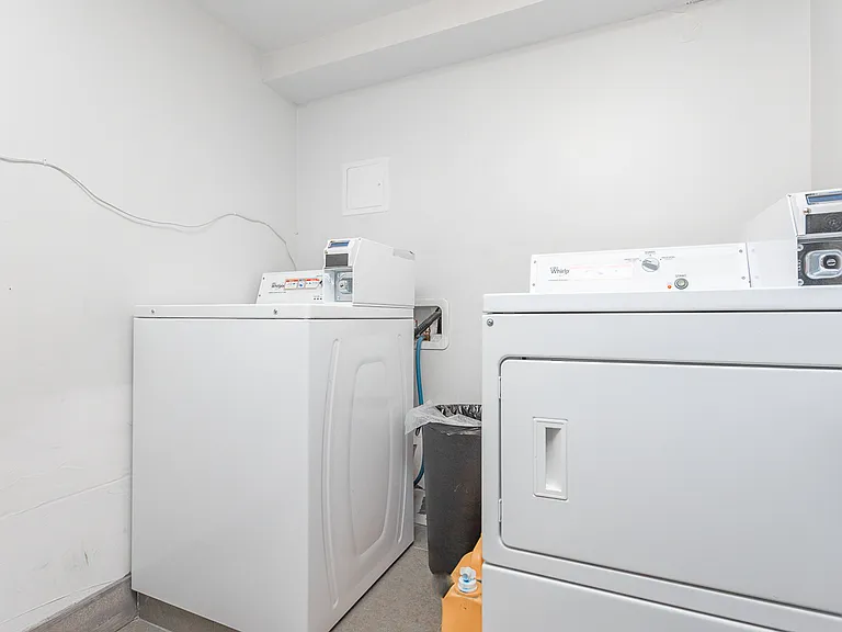 1303 Greene Ave #4A — Photo 11
