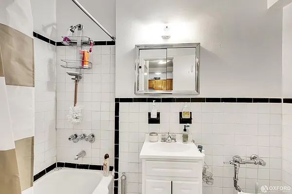 Rented by Oxford Property Group | media 5