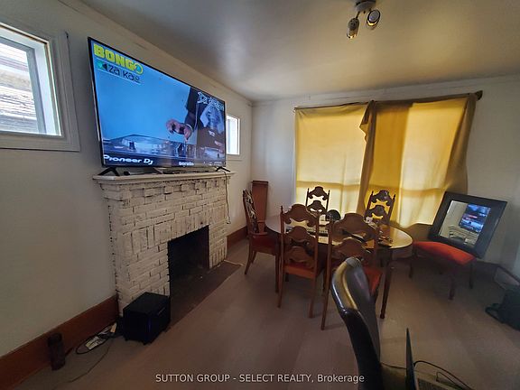 5th image of 764 King St
